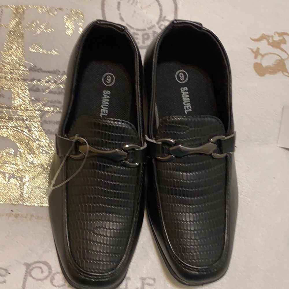 Little boys dresses shoes